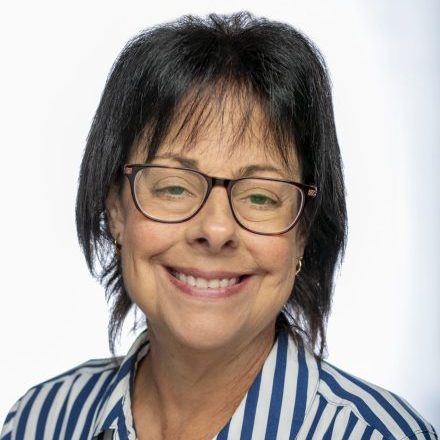 Susan Miller headshot